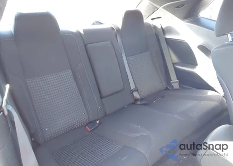 2016 Dodge Challenger Sxt z USA, uszkodzony, nr VIN 2C3CDZAG0GH349512